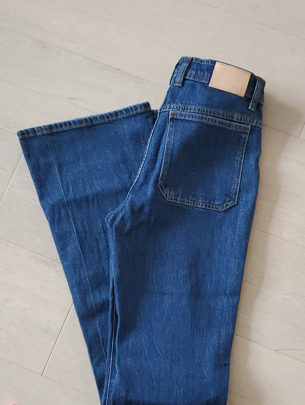 Mango- For tall girls, Dark blue High Rise Flare Sz.6 Like New/ inseam 34" - Picture 4 of 5